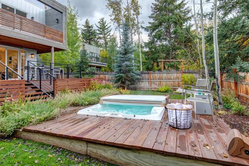 Private in-ground hot tub