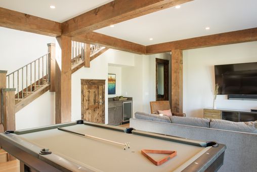 Games Room with Pool Table