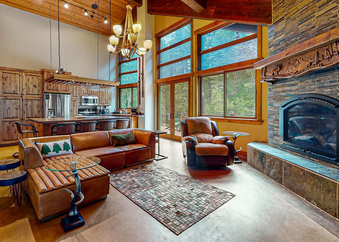 02 Ponderosa Retreat