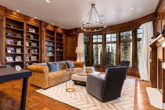 20 Main Level Office Area