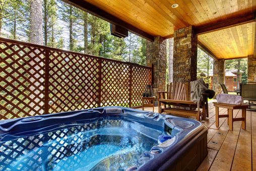 Private hot tub