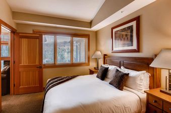 Capitol Peak Lodge 3323