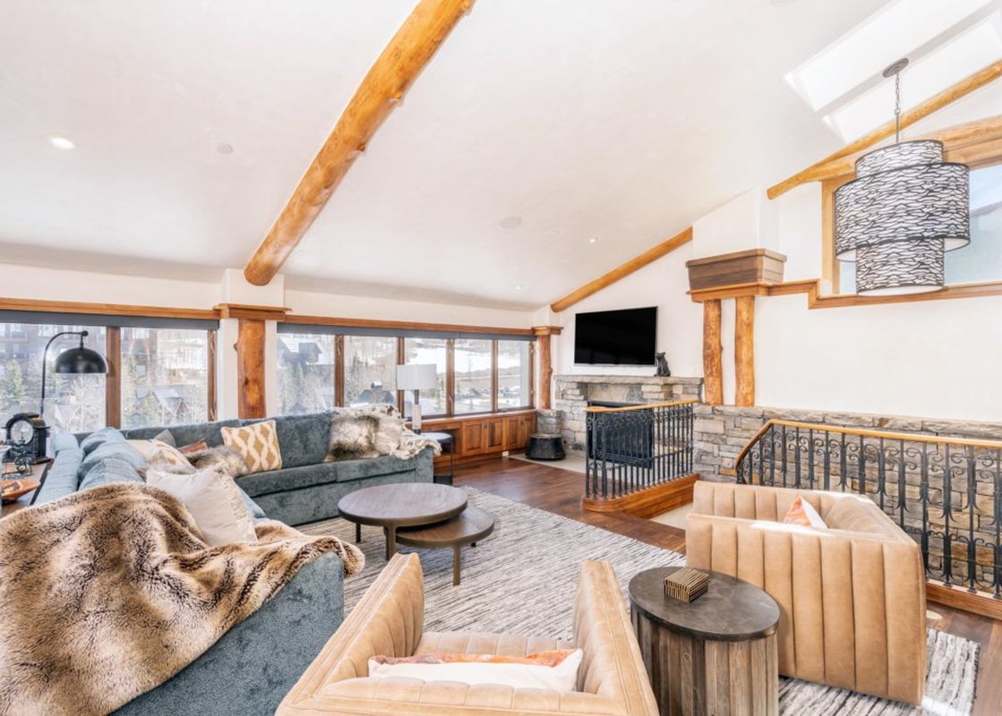 Penthouse At The Peaks 623