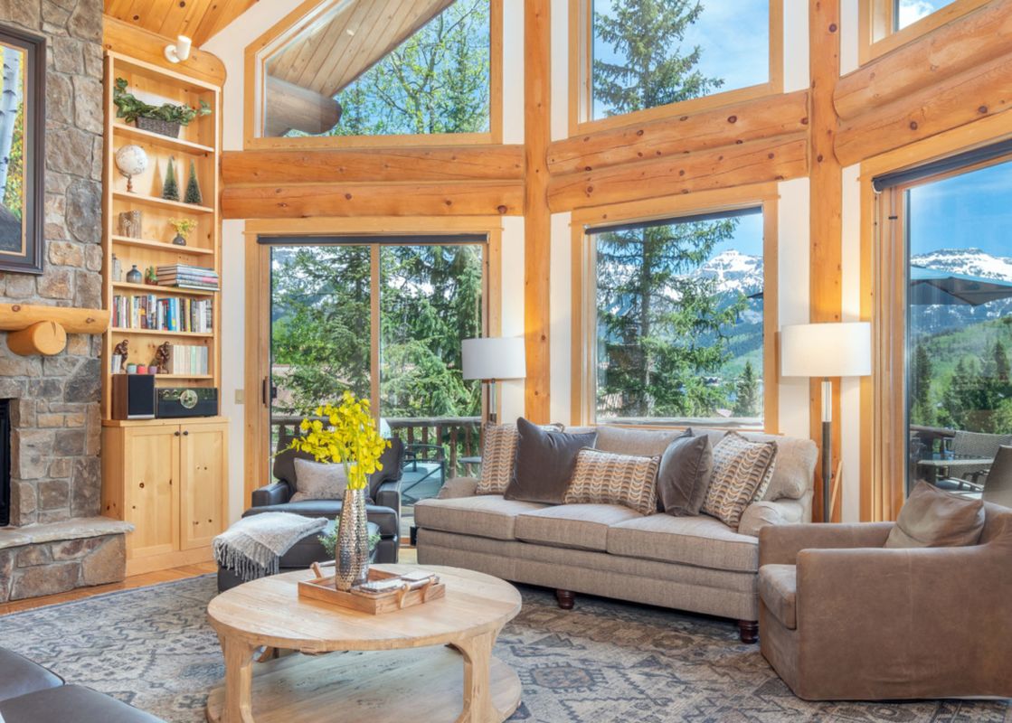 2.01-mountain-village-mountain-melody-living-room-view-Web-scaled-1920x750 c