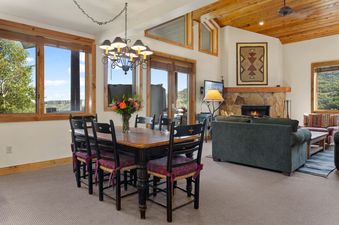Trail's End Lodge 305