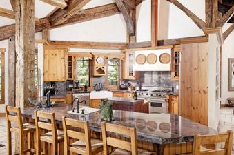 05 Kitchen
