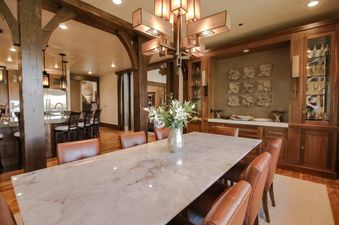 11 Dining