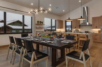 05 Palomino Chalet Dining Table