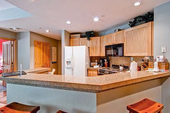 EastWestResorts HW201 Kitchen3
