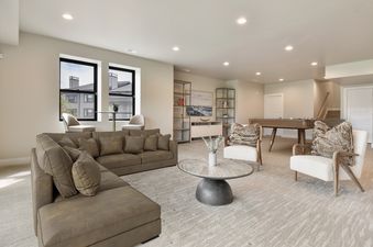 Mayflower Lakeside 942