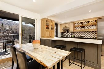 04 Dining and Kitchen