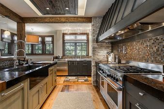762-Holden-Road-Kitchen-2