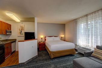 TownePlace Suites Denver Southwest Studio