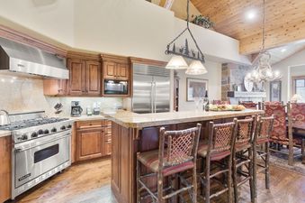 131 Three Bedroom Black Diamond Lodge
