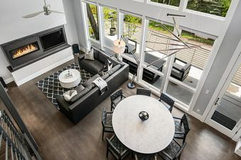 An open-concept design greets guests in Apres Chalet Vail.