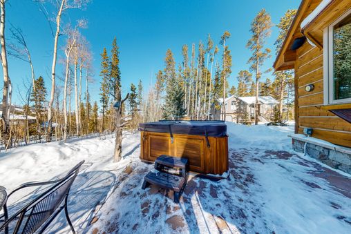 Outdoor Private Hot Tub