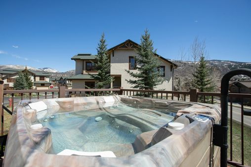 Private hot tub