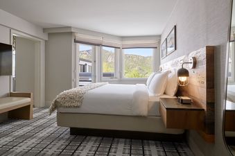 Viewline Resort Classic Suite