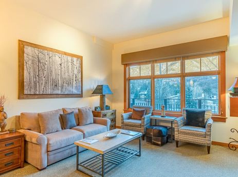 Capitol Peak Lodge 3217