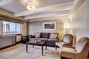 ttw-property-images/The_Travel_Whisperer/Vail/Lodge_at_Vail/Hotel_Rooms/Executive_Suite
