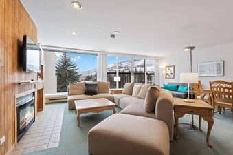04 Vail Spa Condos Silver 319
