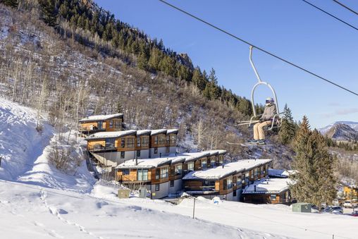 Ski-In/Ski-Out