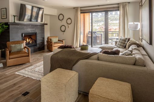 Fireplace in Living room