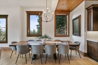 6565 Lookout Drive