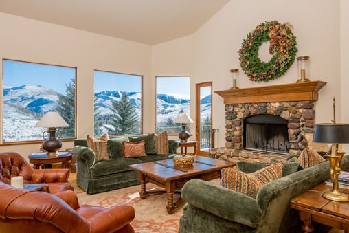 Multiple Fireplaces