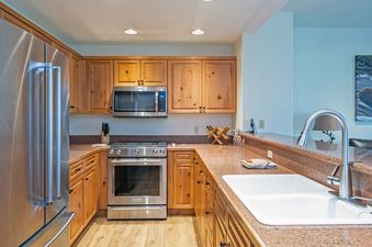 Bear Creek Lodge 303AB