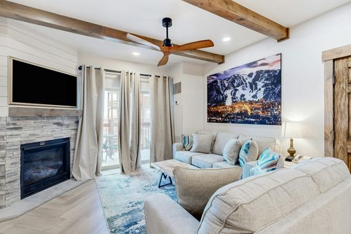 Gas fireplace