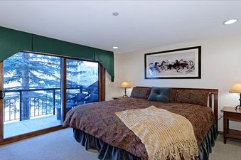 Crestwood Three Bedroom Plus Loft Premier
