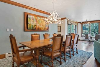 06 McCoy Peak Lodge 305