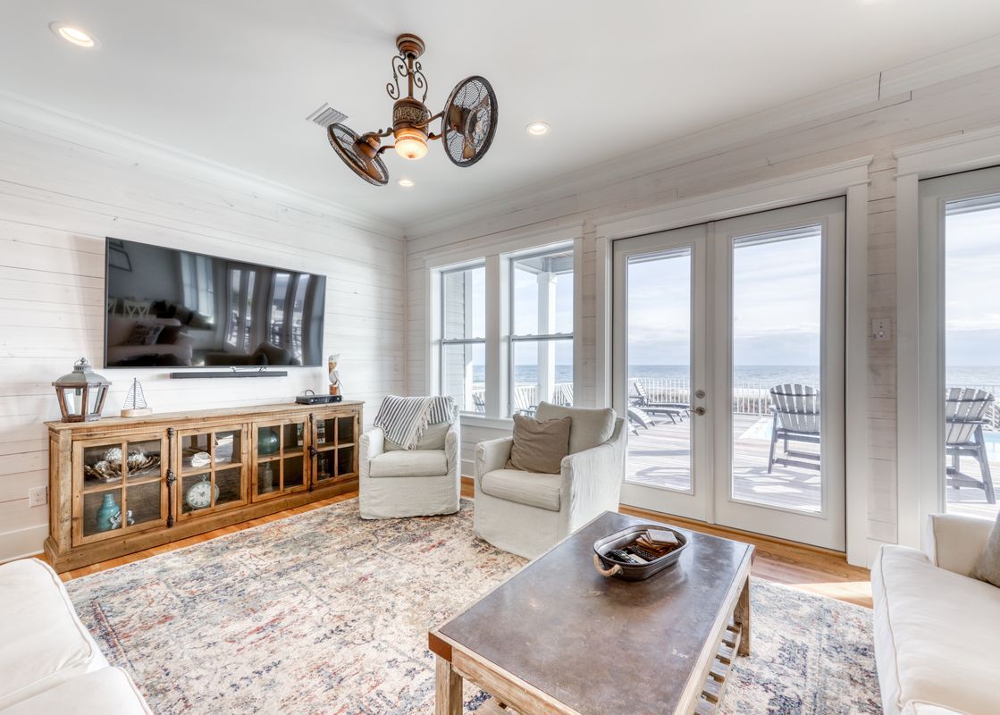 01 Living Area