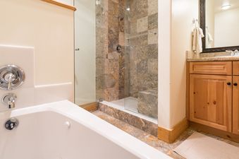 Bear Creek Lodge 312C
