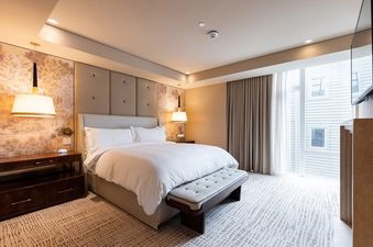 Goldener One Bedroom Residence