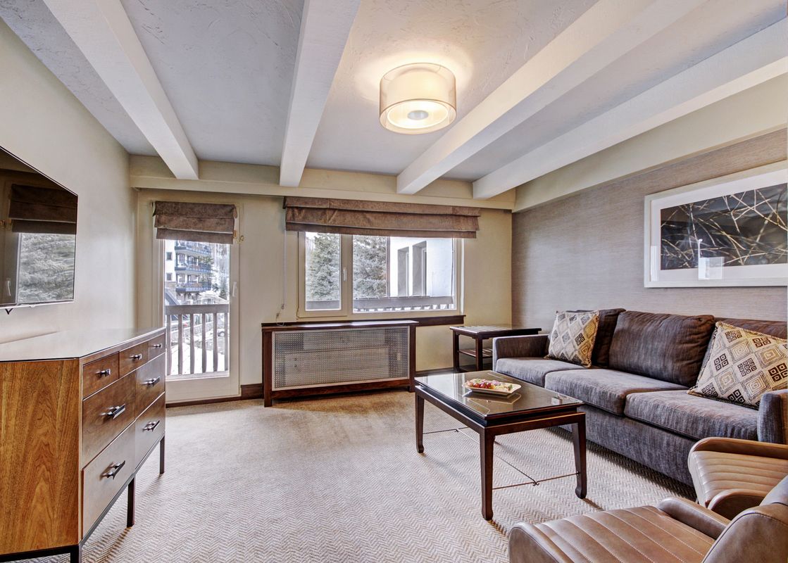 ttw-property-images/The_Travel_Whisperer/Vail/Lodge_at_Vail/Hotel_Rooms/Executive_Suite
