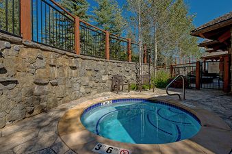 Jacuzzi 1