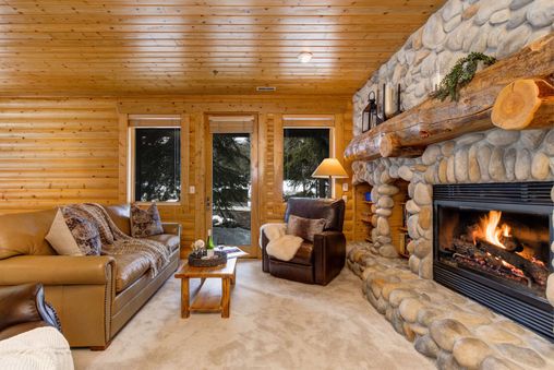 Multiple fireplaces