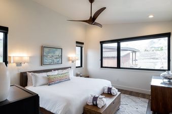 09 Upstairs Master Suite