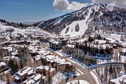 Ski-in Ski-out access
