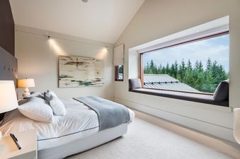 27 Bedroom