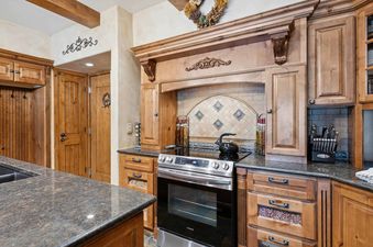 Lodge at Lionshead 230
