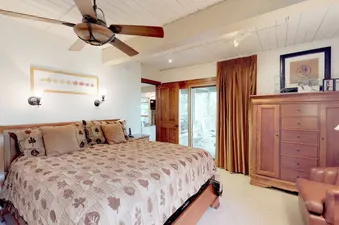 04 Bedroom