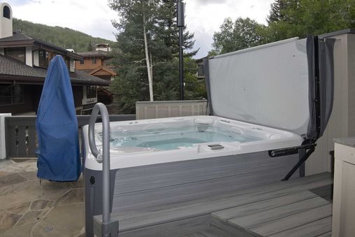 Private Hot Tub