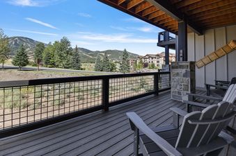 Mayflower Lakeside B5 203