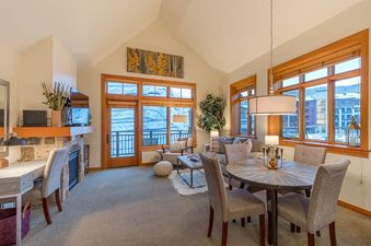 Capitol Peak Lodge 3322